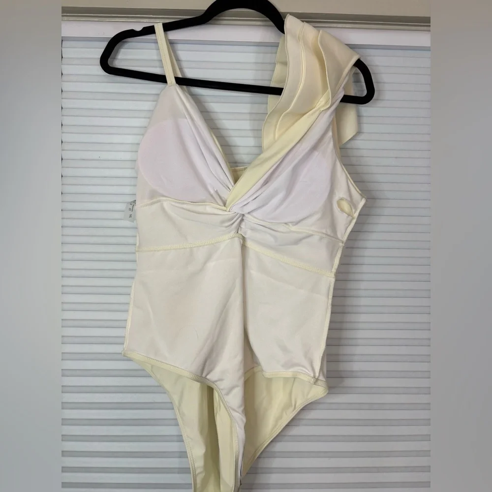 One Shoulder Ruffle One Piece Swimsuit